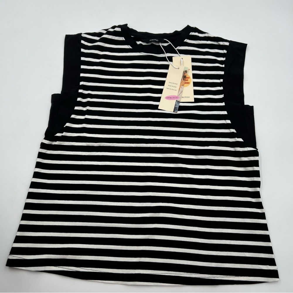 Women’s Dokotoo black‎ and white striped sleeveless shirt SZ S. NWT